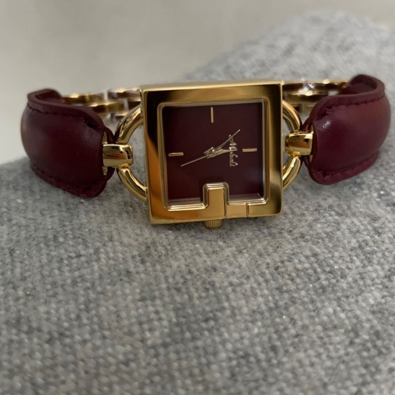 PEIYING Niche High-end Design  - Leather Bracelet review and price